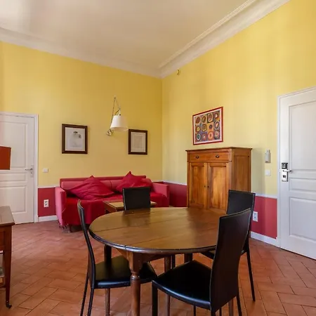 Cannes-hyper-centre Appartement *