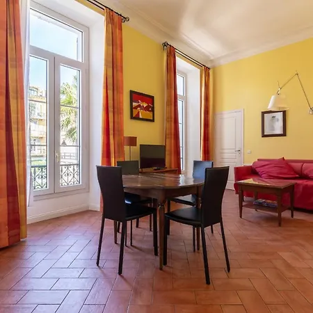 Cannes-hyper-centre Appartement